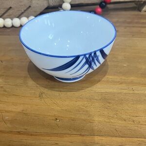 Elegant Blue and White Ceramic Bowl